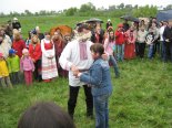 А там гостей ждали любимые народные игры